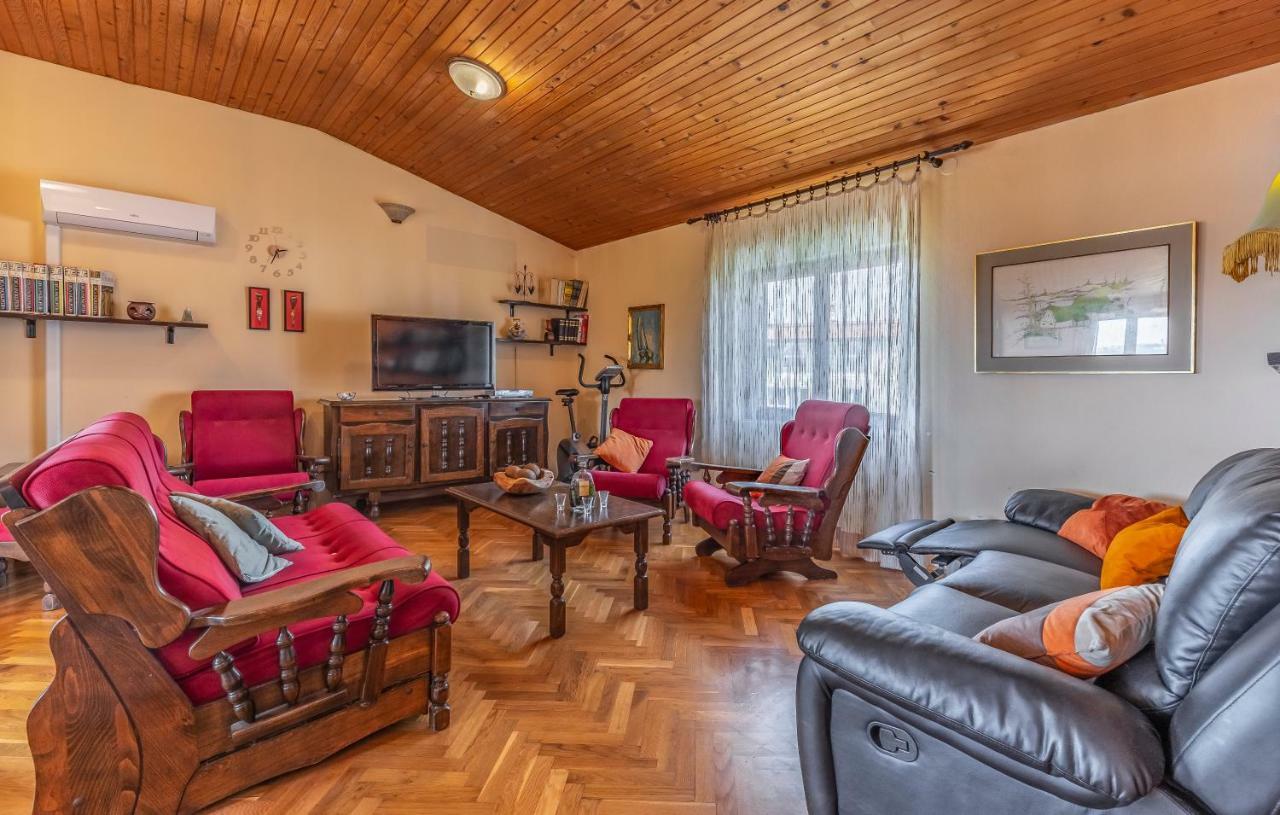 Apartment Lorencin Milka Medulin Bagian luar foto