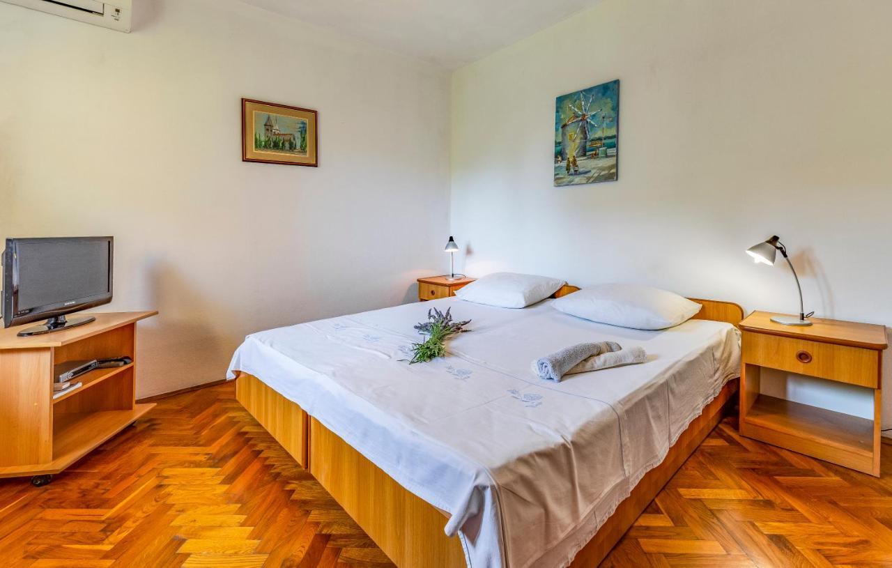 Apartment Lorencin Milka Medulin Bagian luar foto